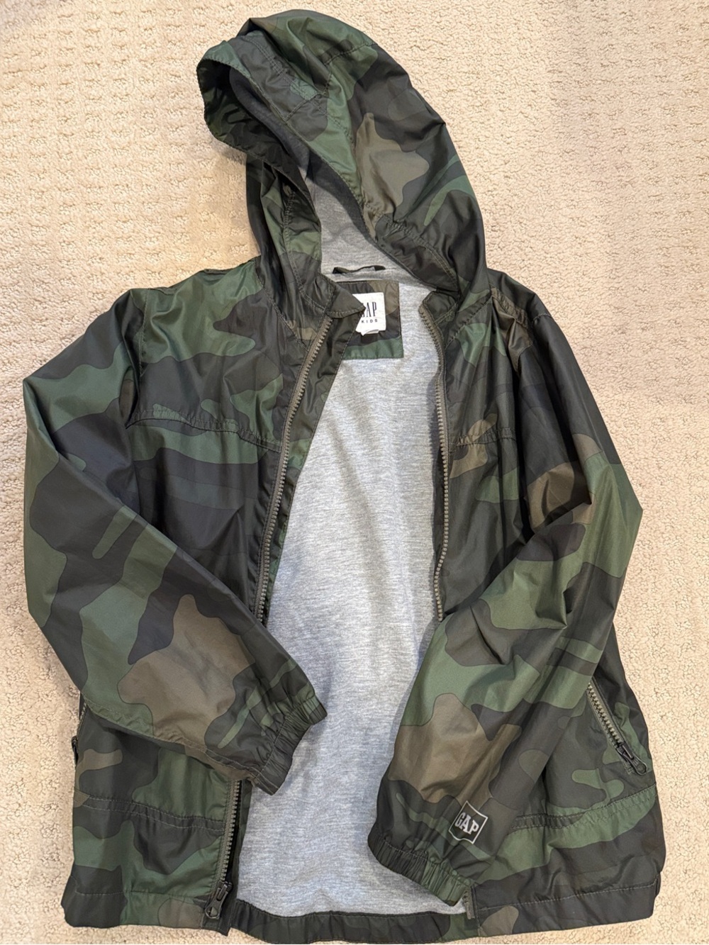 GAP Kids’ Hooded Camo Windbreaker Jacket - Green & Black Sz-8